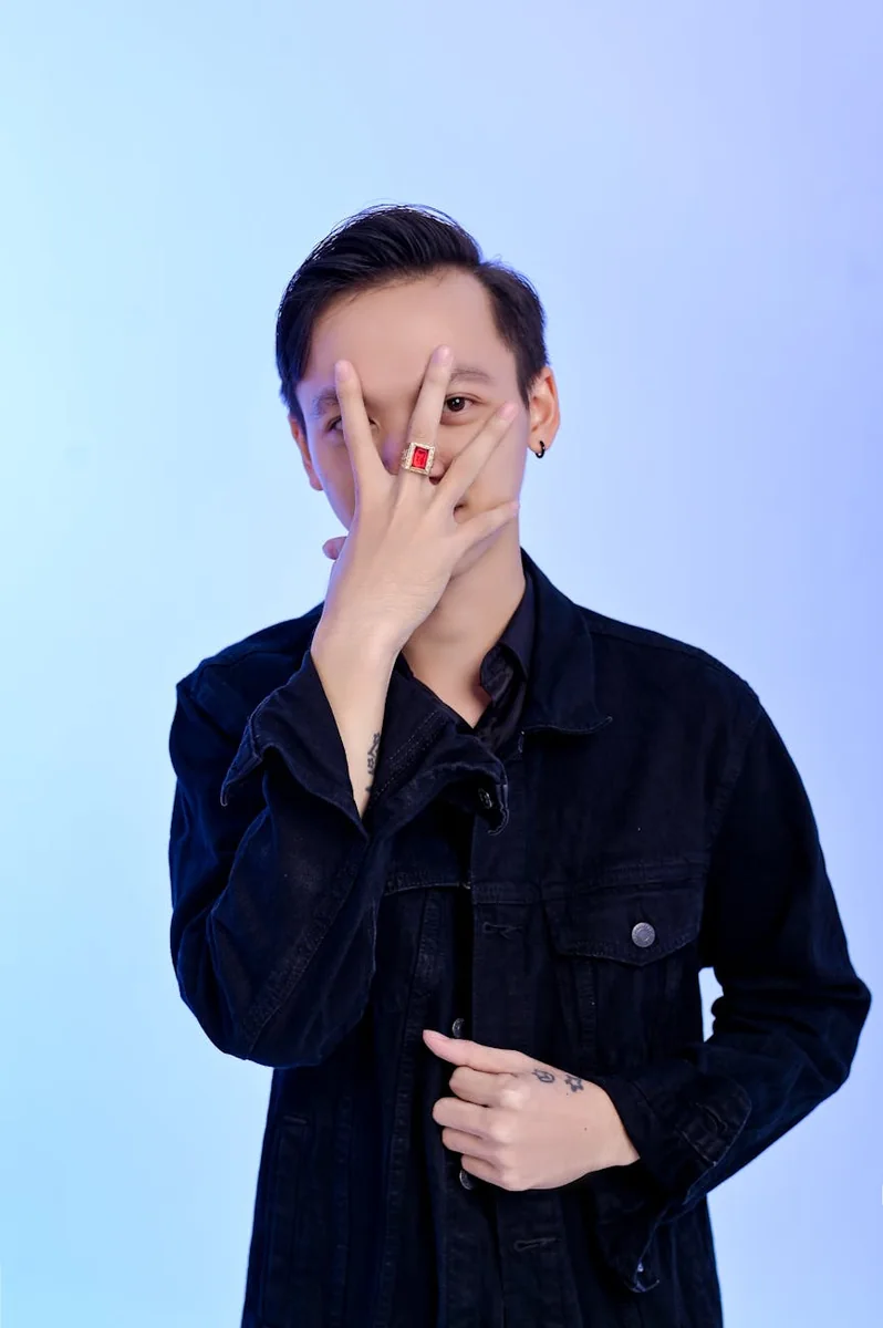 企业客户通过网站页面了解合作方式与咨询步骤